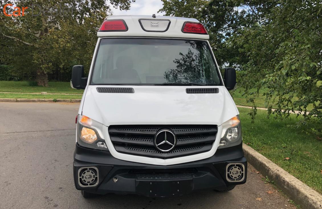 mercedes-benz sprinter cargo van 2015 WD3PE7CCXFP132269 image mercedes-benz sprinter cargo van 2015 WD3PE7CCXFP132269 image